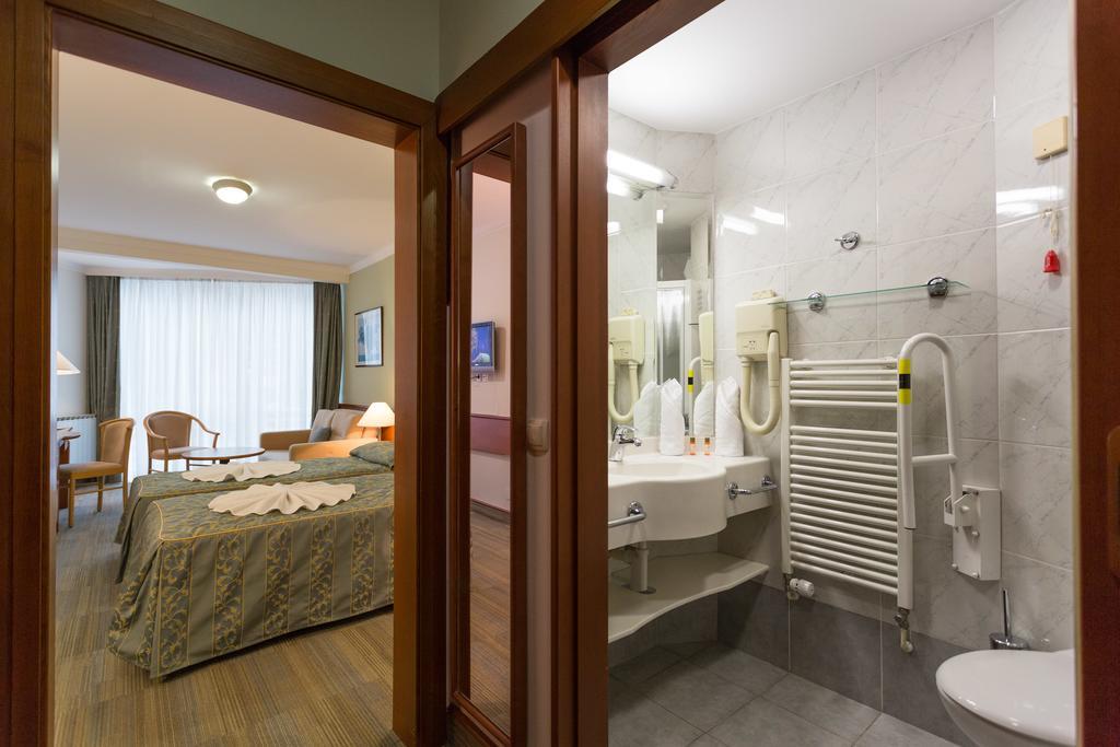 Hotel Zdravilisce - Thermana Laško Extérieur photo